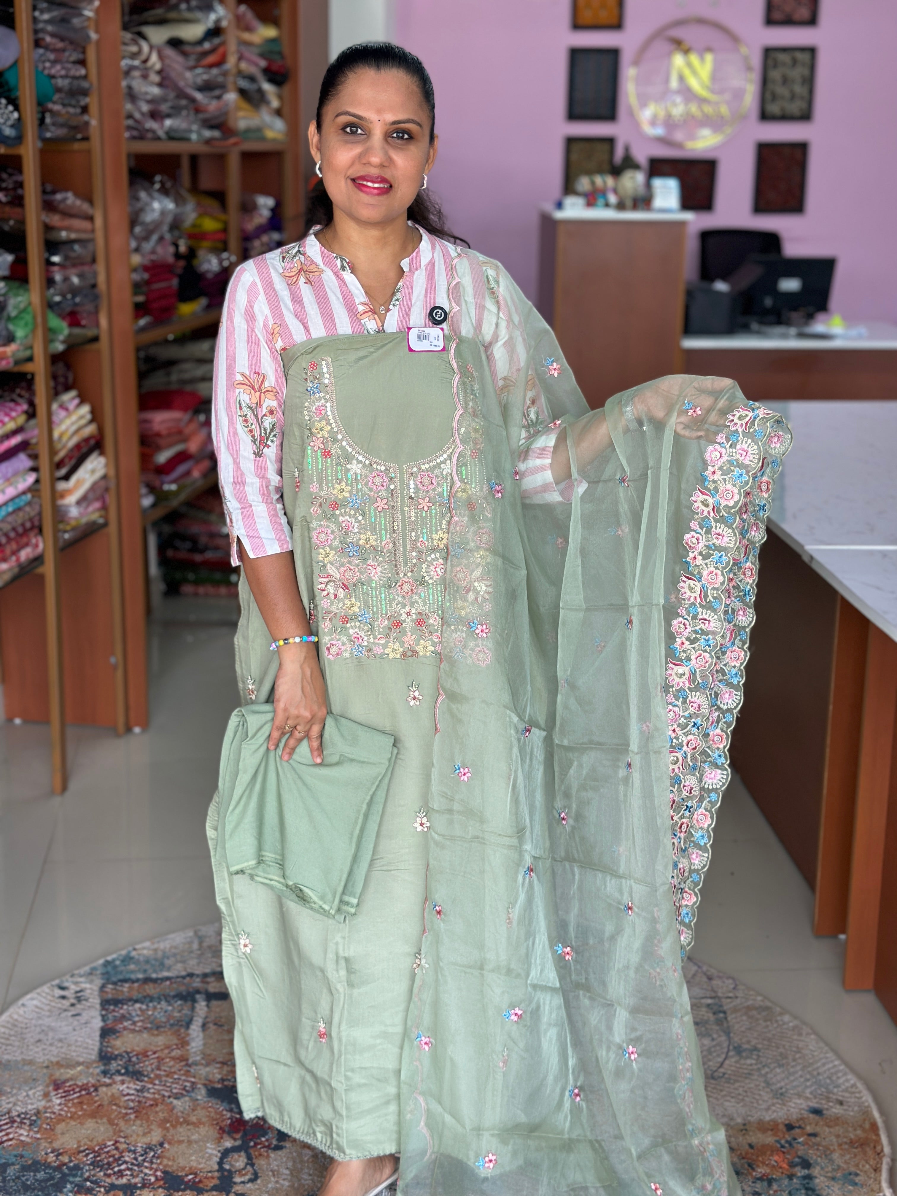 Muslin Silk Handwork Suit